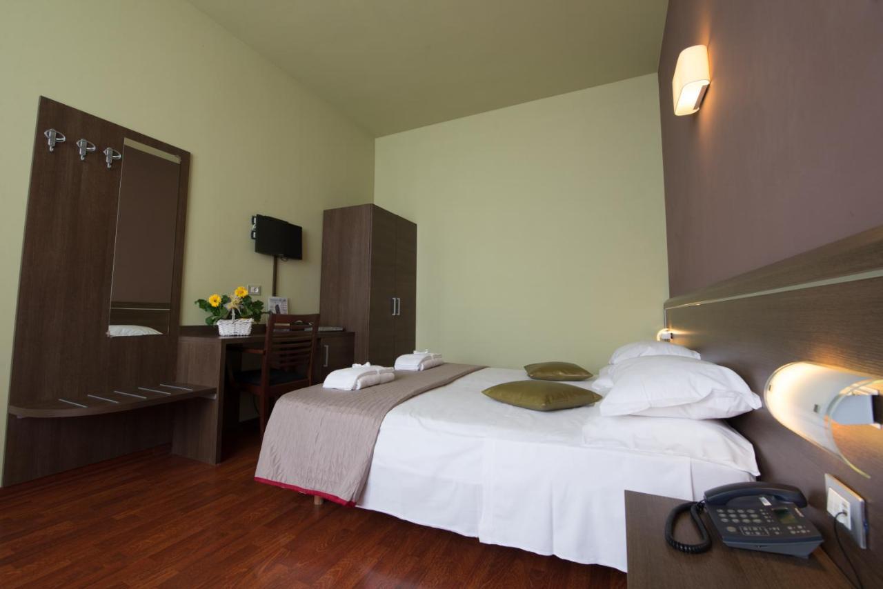 Hotel Formula & Puravita Spa Rosolina Ngoại thất bức ảnh